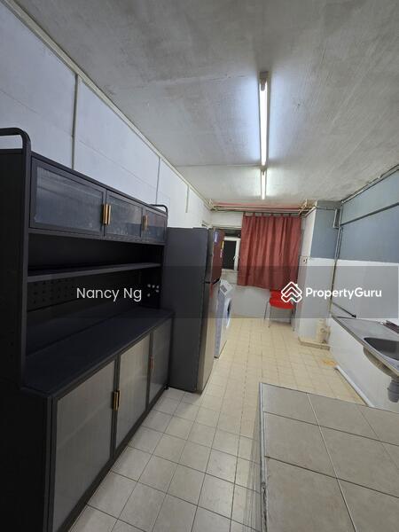 664 Yishun Avenue 4