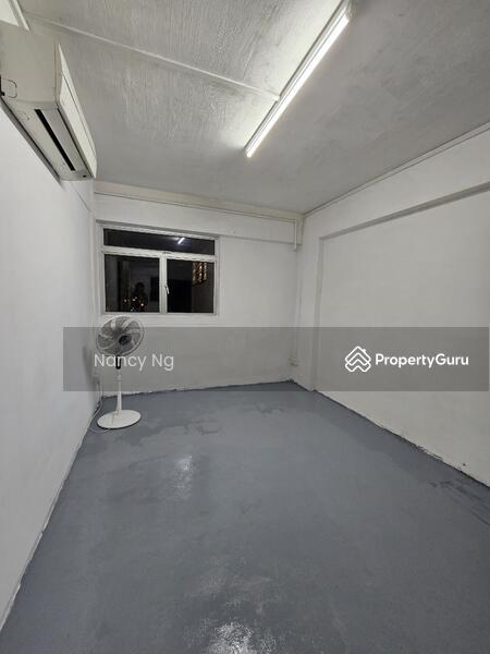 664 Yishun Avenue 4