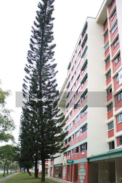 664 Yishun Avenue 4
