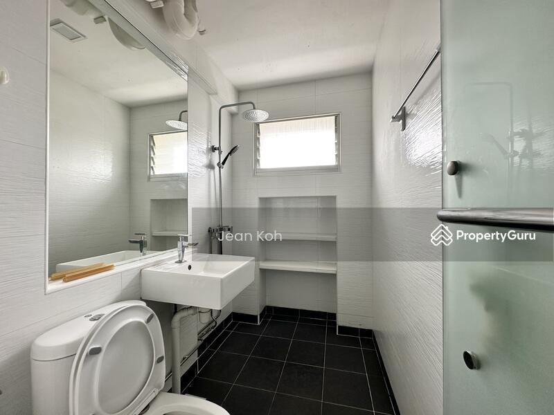 205 Pasir Ris Street 21