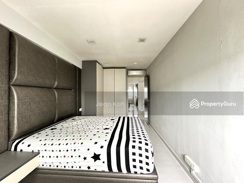 205 Pasir Ris Street 21