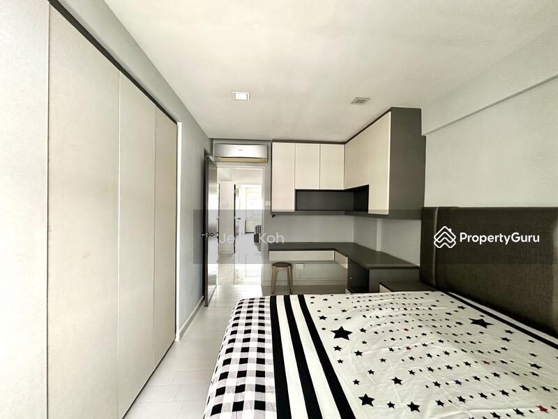 205 Pasir Ris Street 21