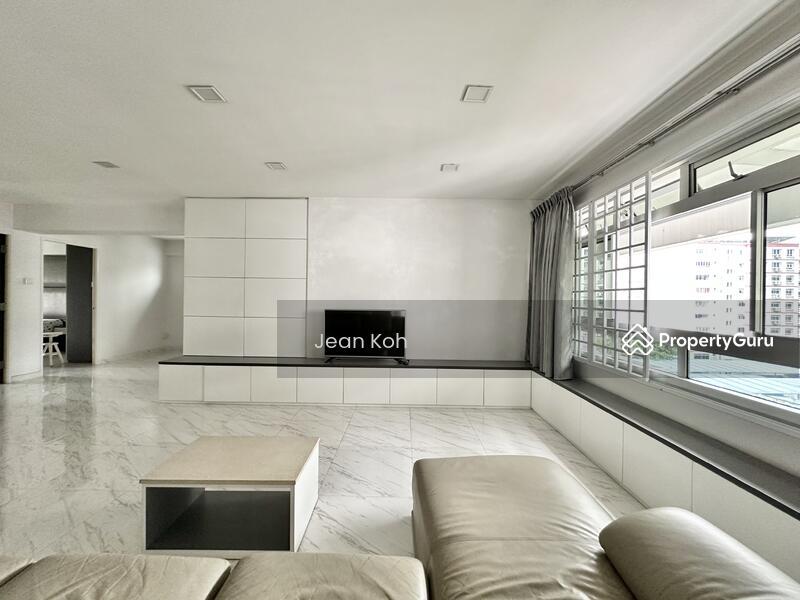 205 Pasir Ris Street 21