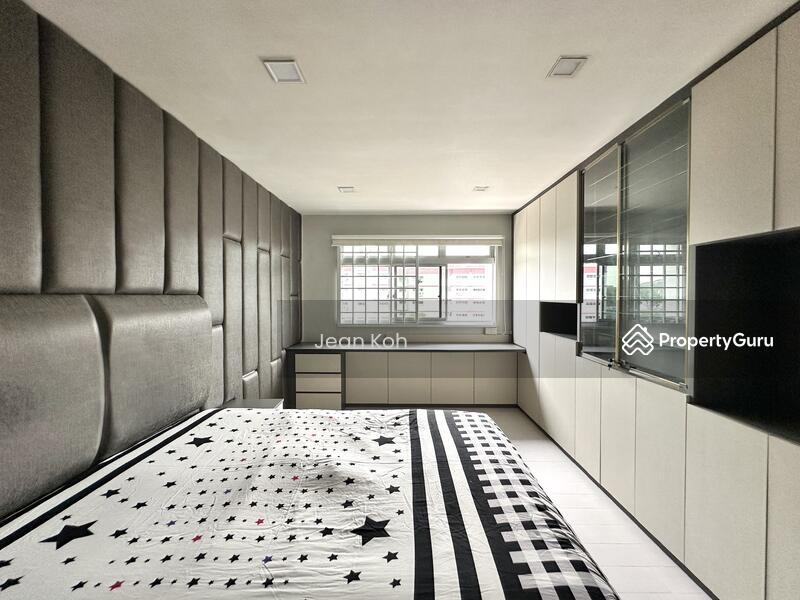 205 Pasir Ris Street 21