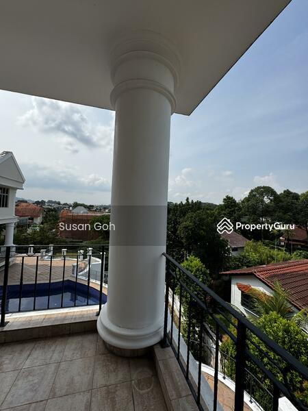 4 Bukit Sedap