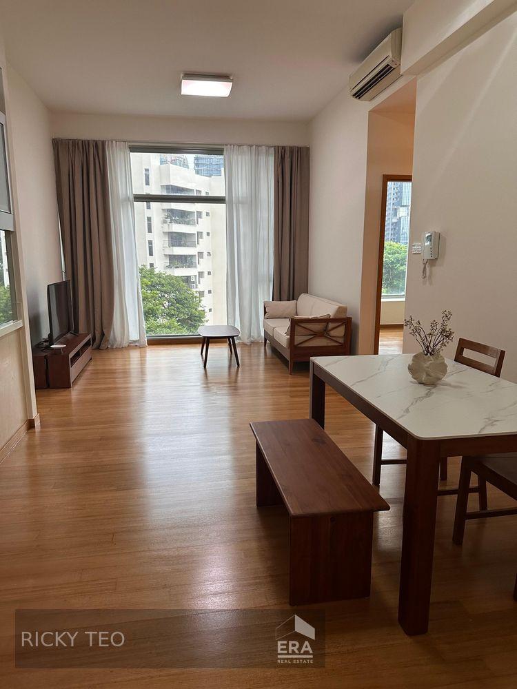 2 Rooms W Private Lift?a Minute to Mrt Station