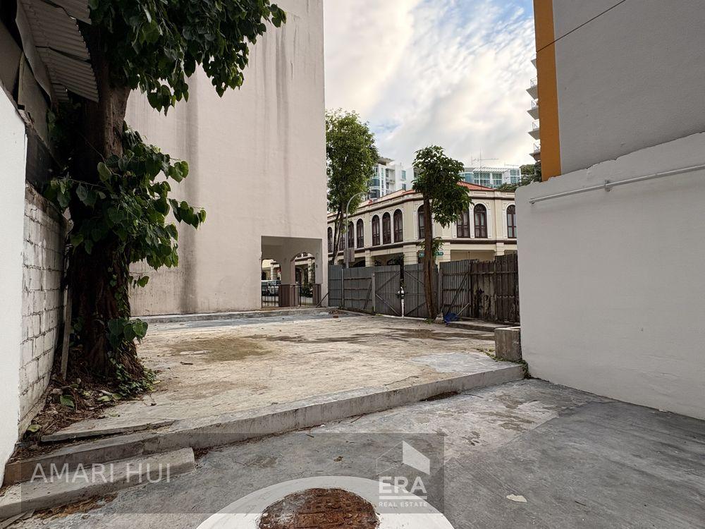 13 Mackenzie Road Restaurant for Rent