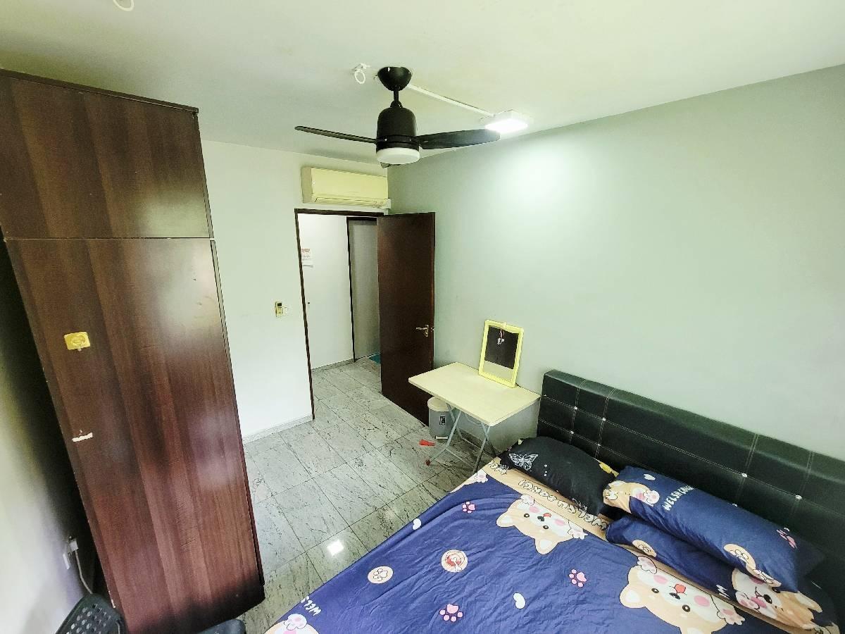 Prop-GPT: HDB Apartment: D27 Yishun 317B Yishun Greenwalk
