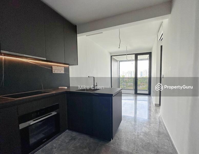 Prop-GPT: Condominium: D10 Holland Hyll on Holland