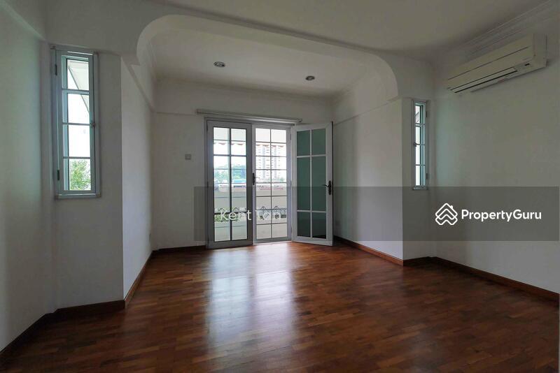 2 min walk to Beauty World MRT! Renovated 2.5 sty Corner Terrace