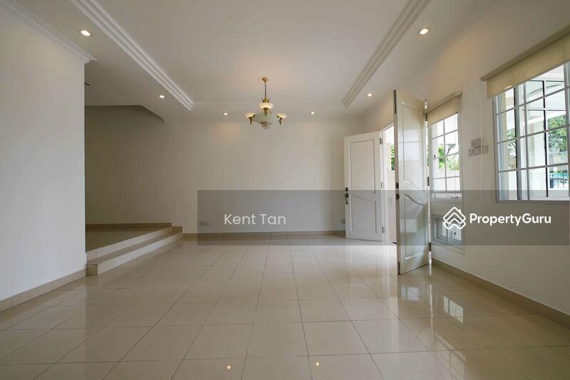 2 min walk to Beauty World MRT! Renovated 2.5 sty Corner Terrace