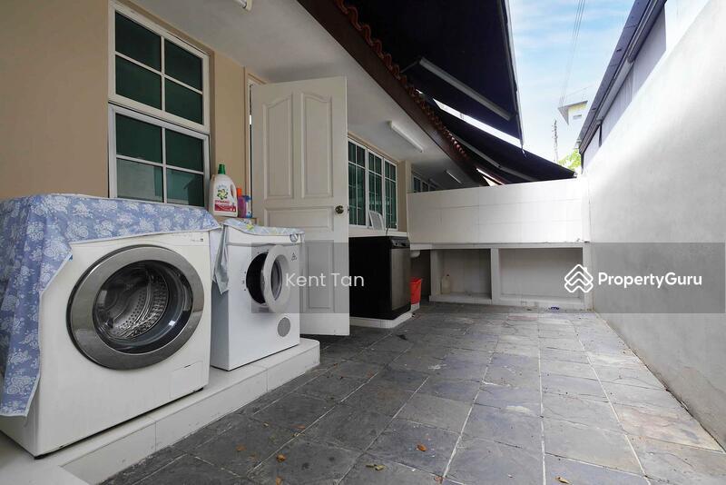 2 min walk to Beauty World MRT! Renovated 2.5 sty Corner Terrace