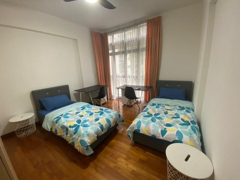 Prop-GPT: Condominium: D17 Loyang Carissa Park Condo