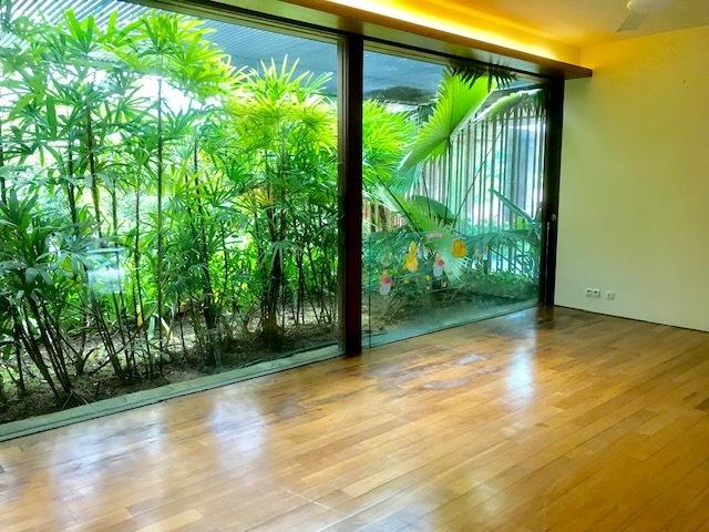  Modern, Stunning Good Class Bungalow at Cluny for Rent