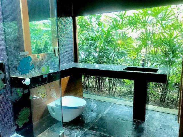  Modern, Stunning Good Class Bungalow at Cluny for Rent
