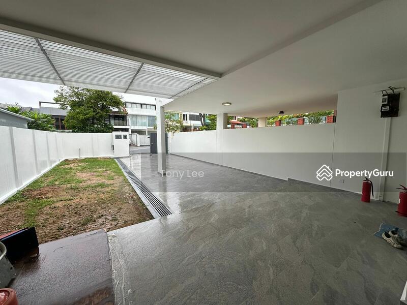 Prop-GPT: Terrace: D16 Bayshore Kew Cottages