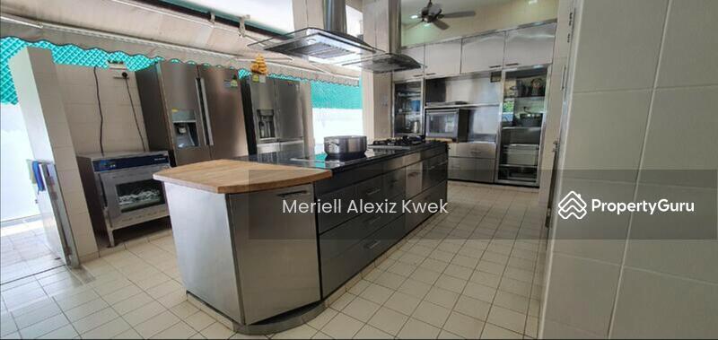  A Grand Sanctuary in the Heart of Bukit Timah 