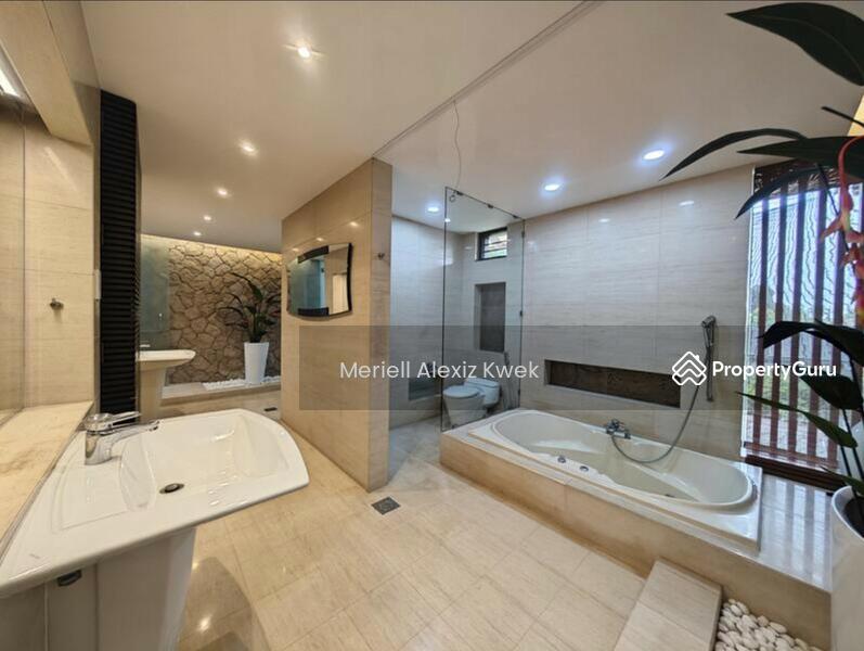  A Grand Sanctuary in the Heart of Bukit Timah 