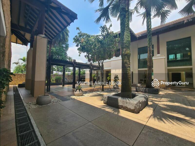  A Grand Sanctuary in the Heart of Bukit Timah 