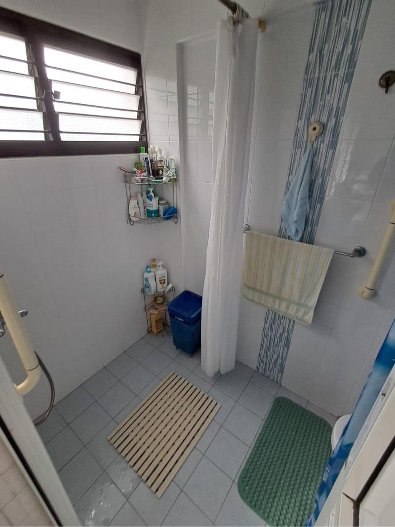 205 Bukit Batok Street 21 HDB Apartment Room Rental, $950, 1 Bed 1 Bath 161 sqft $5.90 psf