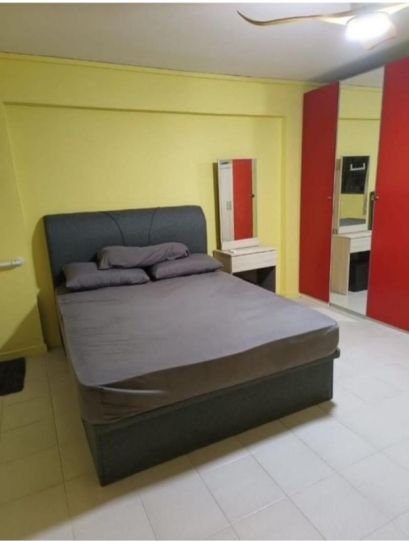 Prop-GPT: HDB Apartment: D27 Yishun 715 Yishun Street 71