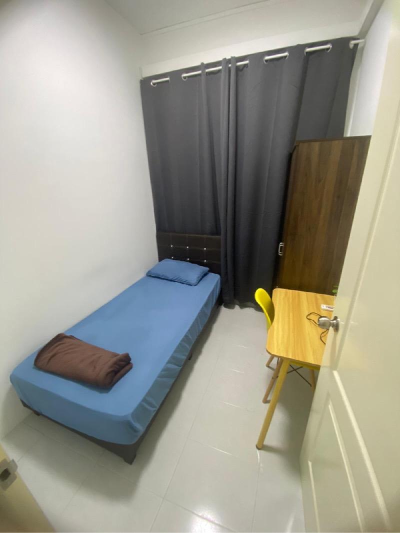 Le Arc Apartment Room Rental, $1,268, 1 Bed 1 Bath 180 sqft $7.04 psf