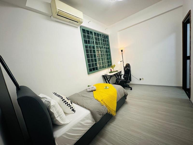 Changi Court Condominium Room Rental, $1,668, 1 Bed 1 Bath 220 sqft $7.58 psf