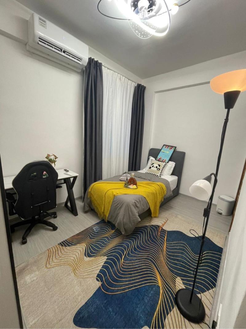 Changi Court Condominium Room Rental, $1,668, 1 Bed 1 Bath 220 sqft $7.58 psf