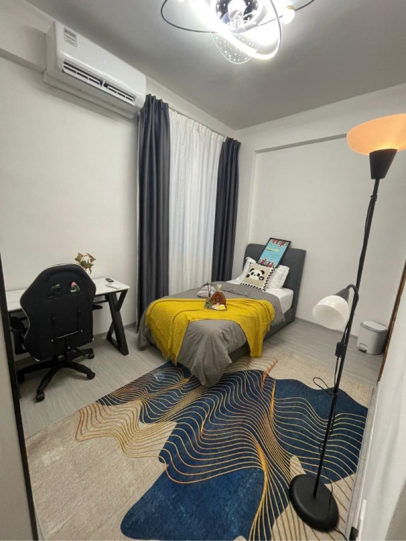 Changi Court Condominium Room Rental, $1,668, 1 Bed 1 Bath 220 sqft $7.58 psf