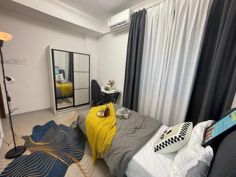 Changi Court Condominium Room Rental, $1,668, 1 Bed 1 Bath 220 sqft $7.58 psf