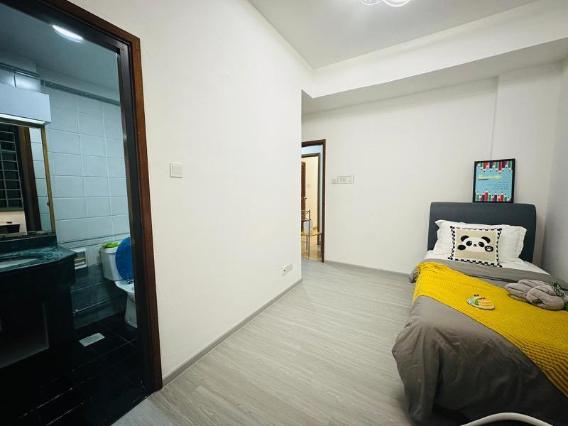 Changi Court Condominium Room Rental, $1,668, 1 Bed 1 Bath 220 sqft $7.58 psf