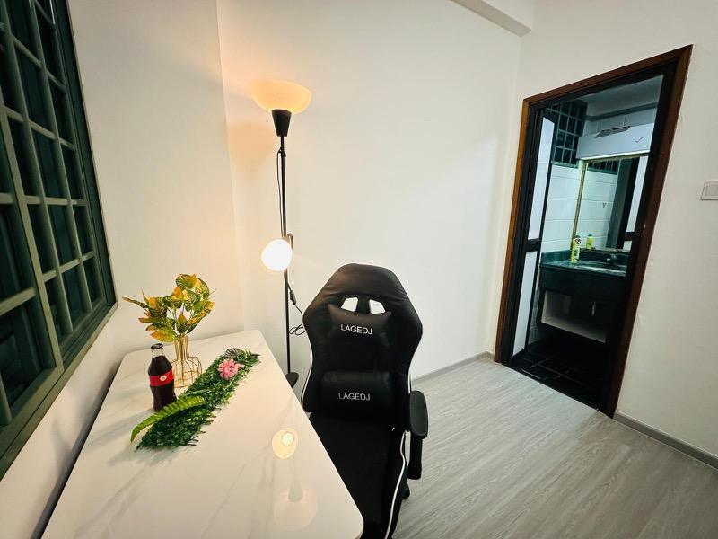 Changi Court Condominium Room Rental, $1,668, 1 Bed 1 Bath 220 sqft $7.58 psf