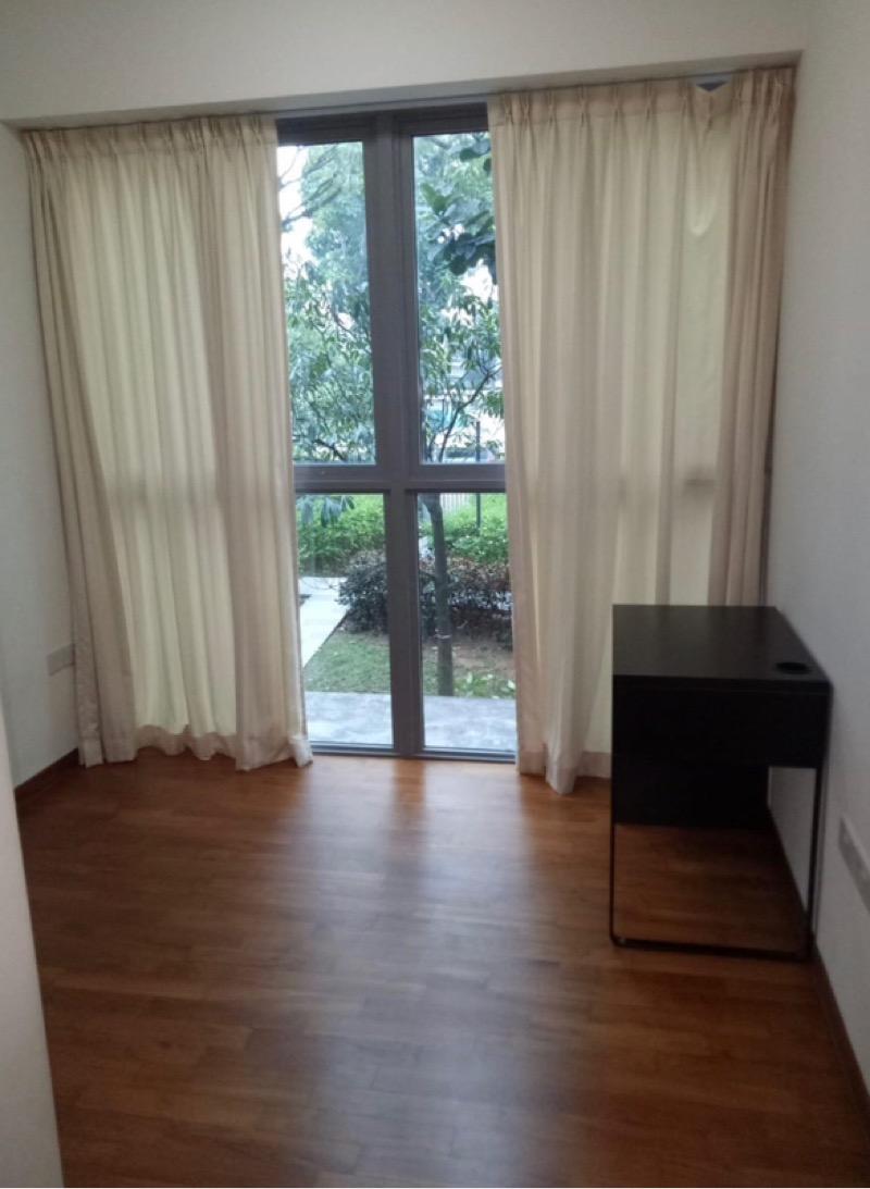 Eight Courtyards Condominium For Rent, $4,600, 2 Bed 3 Bath 980 sqft $4.69 psf