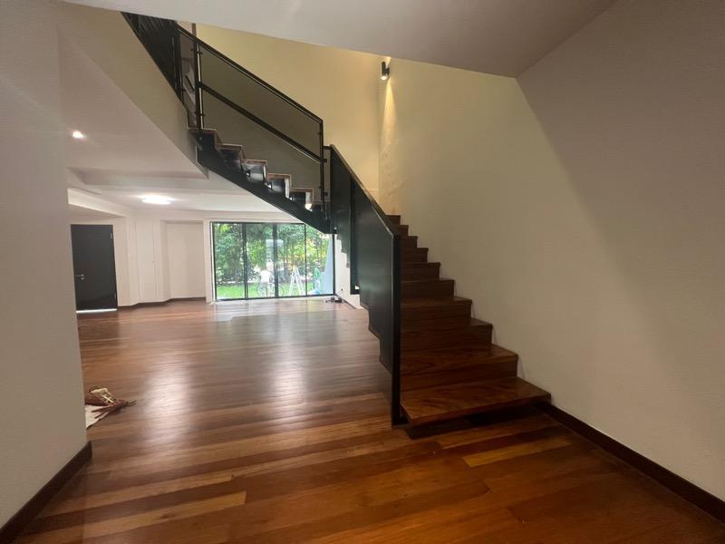 Prop-GPT: Condominium: D11 Newton CHANCERY COURT