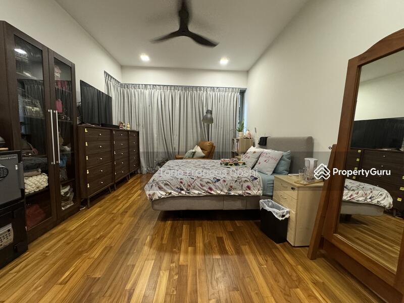 The Seafront on Meyer