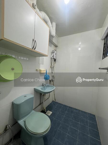 663 Yishun Avenue 4