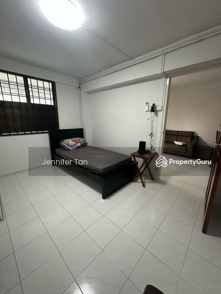 Prop-GPT: HDB Flat: D12 Toa Payoh 125 Lorong 1 Toa Payoh