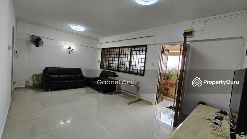 Prop-GPT: HDB Flat: D27 Yishun 253 Yishun Ring Road