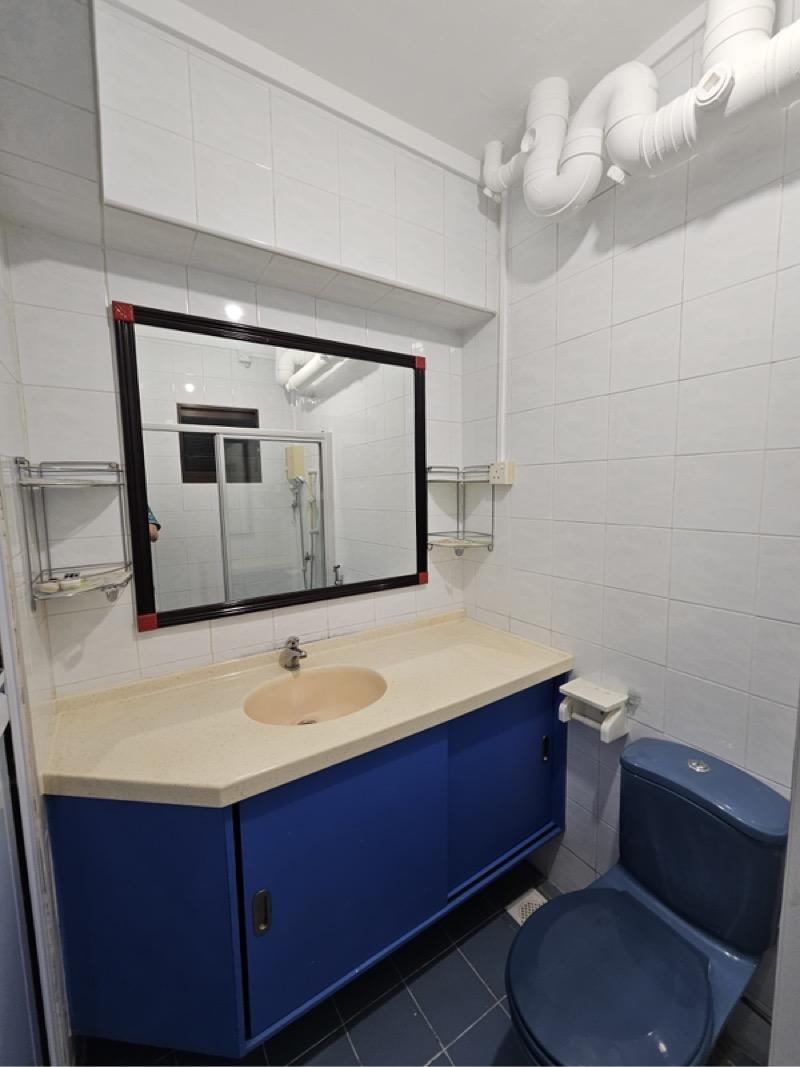 59 Strathmore Avenue HDB Apartment Room Rental, $1,800, 1 Bed 1 Bath 861 sqft $2.09 psf
