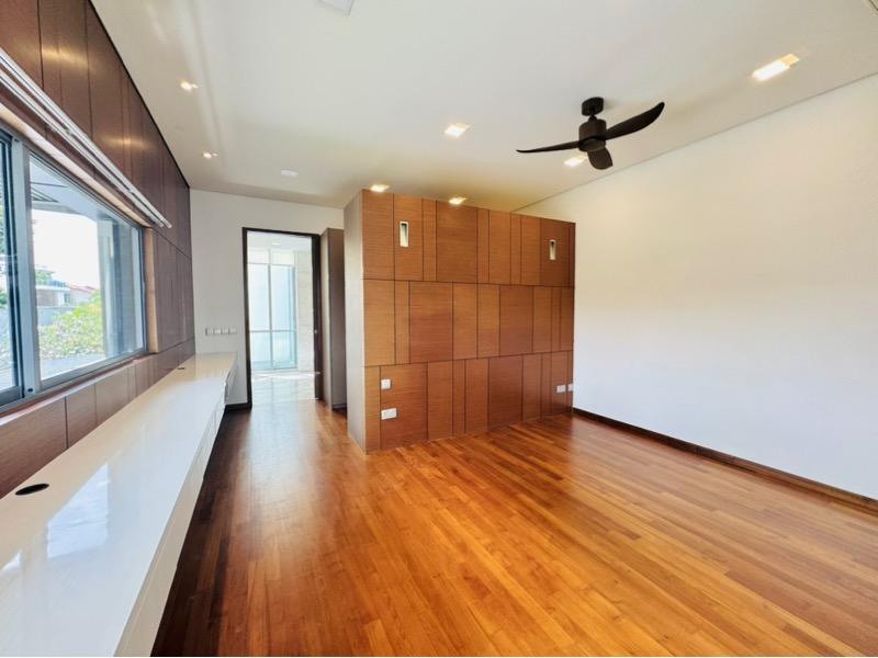 Shamrock Park Semi-Detached House For Rent, $18,800, 5 Bed 6 Bath 4,600 sqft $5.68 psf