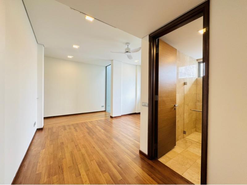 Shamrock Park Semi-Detached House For Rent, $18,800, 5 Bed 6 Bath 4,600 sqft $5.68 psf