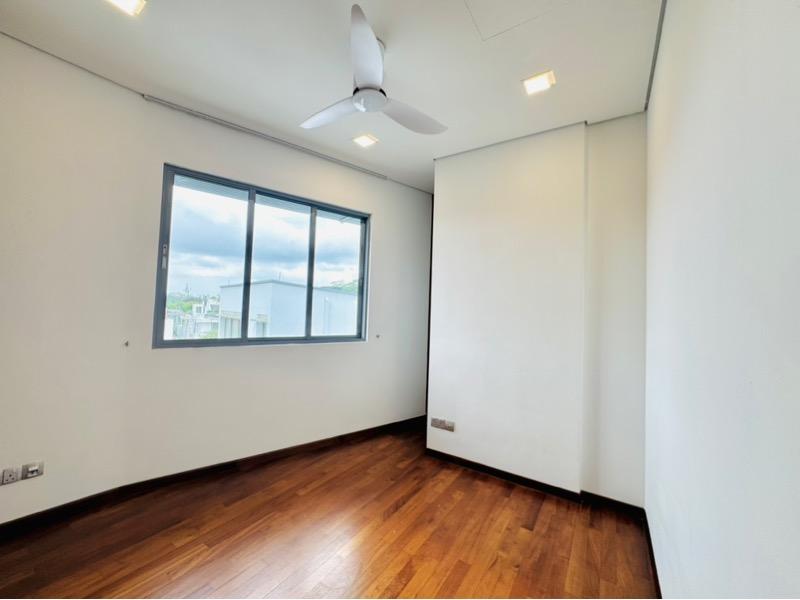 Shamrock Park Semi-Detached House For Rent, $18,800, 5 Bed 6 Bath 4,600 sqft $5.68 psf