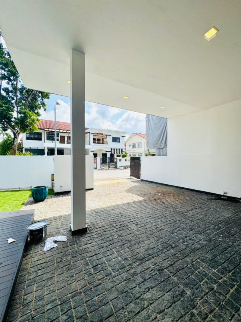 Shamrock Park Semi-Detached House For Rent, $18,800, 5 Bed 6 Bath 4,600 sqft $5.68 psf