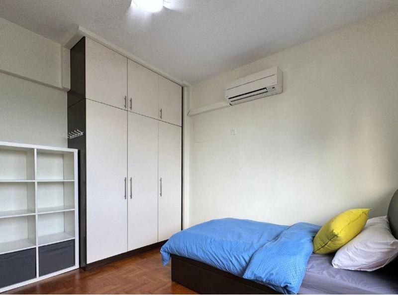 Riverwalk Apartments Apartment Room Rental, $2,000, 1 Bed 1 Bath 150 sqft $13.33 psf