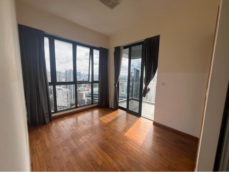 SkySuites 17 Apartment For Rent, $5,200, 3 Bed 3 Bath 1,066 sqft $4.88 psf