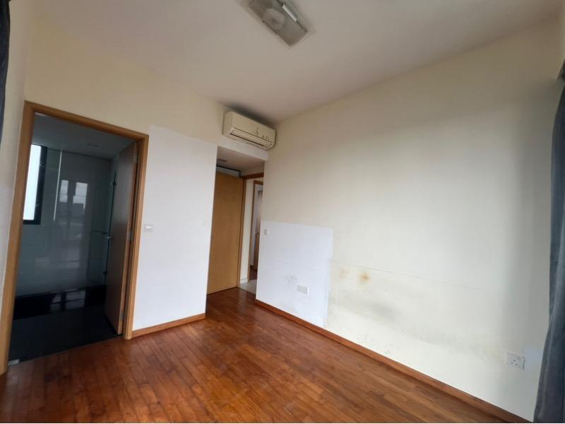 SkySuites 17 Apartment For Rent, $5,200, 3 Bed 3 Bath 1,066 sqft $4.88 psf