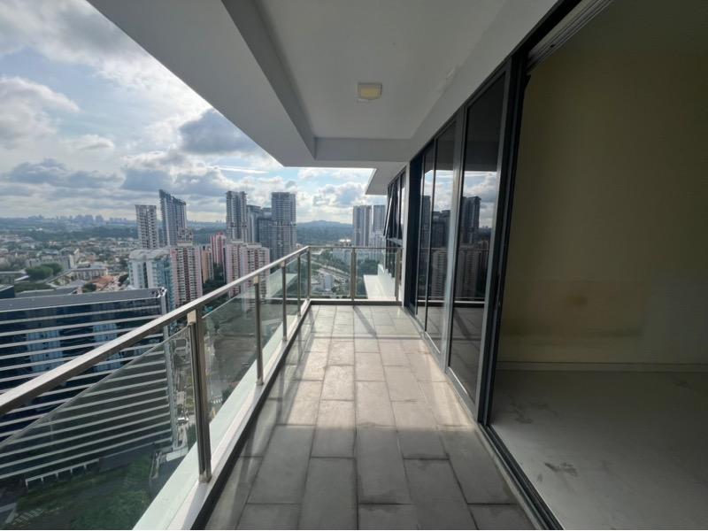 SkySuites 17 Apartment For Rent, $5,200, 3 Bed 3 Bath 1,066 sqft $4.88 psf