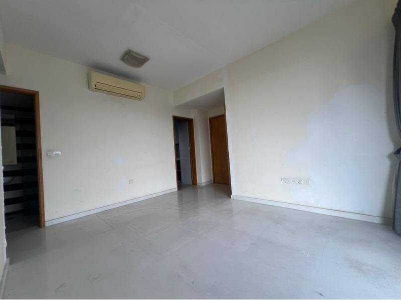 SkySuites 17 Apartment For Rent, $5,200, 3 Bed 3 Bath 1,066 sqft $4.88 psf