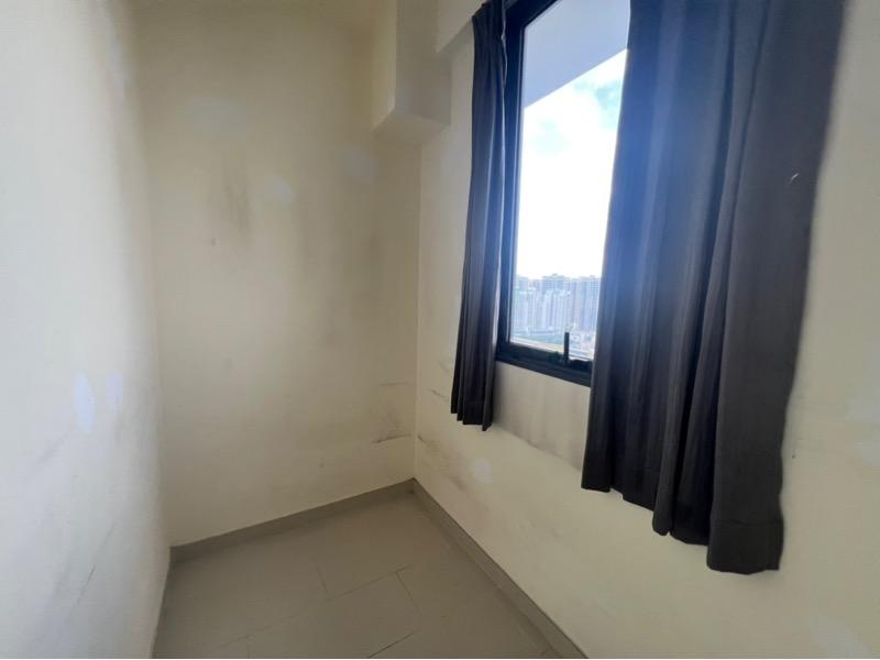 SkySuites 17 Apartment For Rent, $5,200, 3 Bed 3 Bath 1,066 sqft $4.88 psf