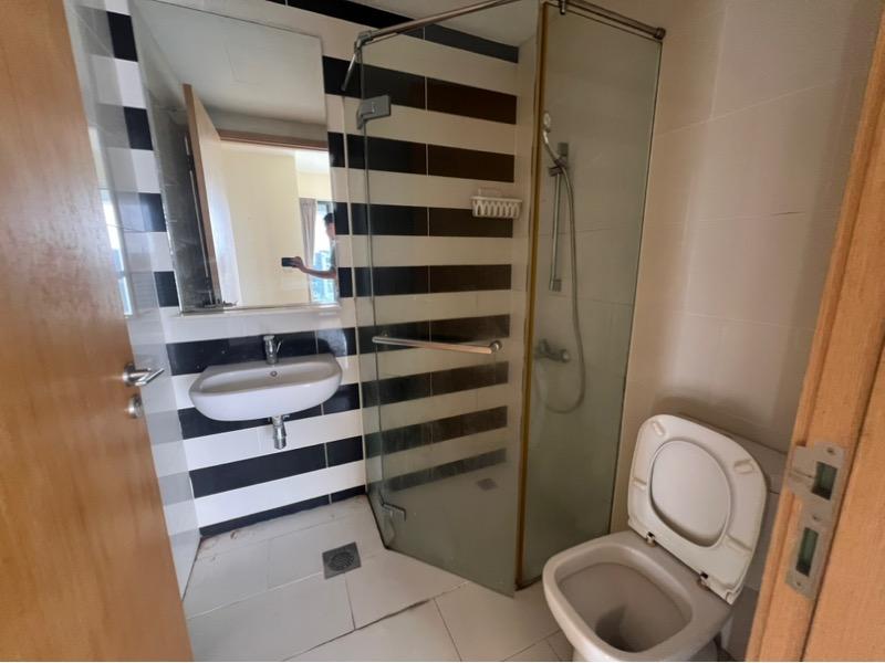 SkySuites 17 Apartment For Rent, $5,200, 3 Bed 3 Bath 1,066 sqft $4.88 psf